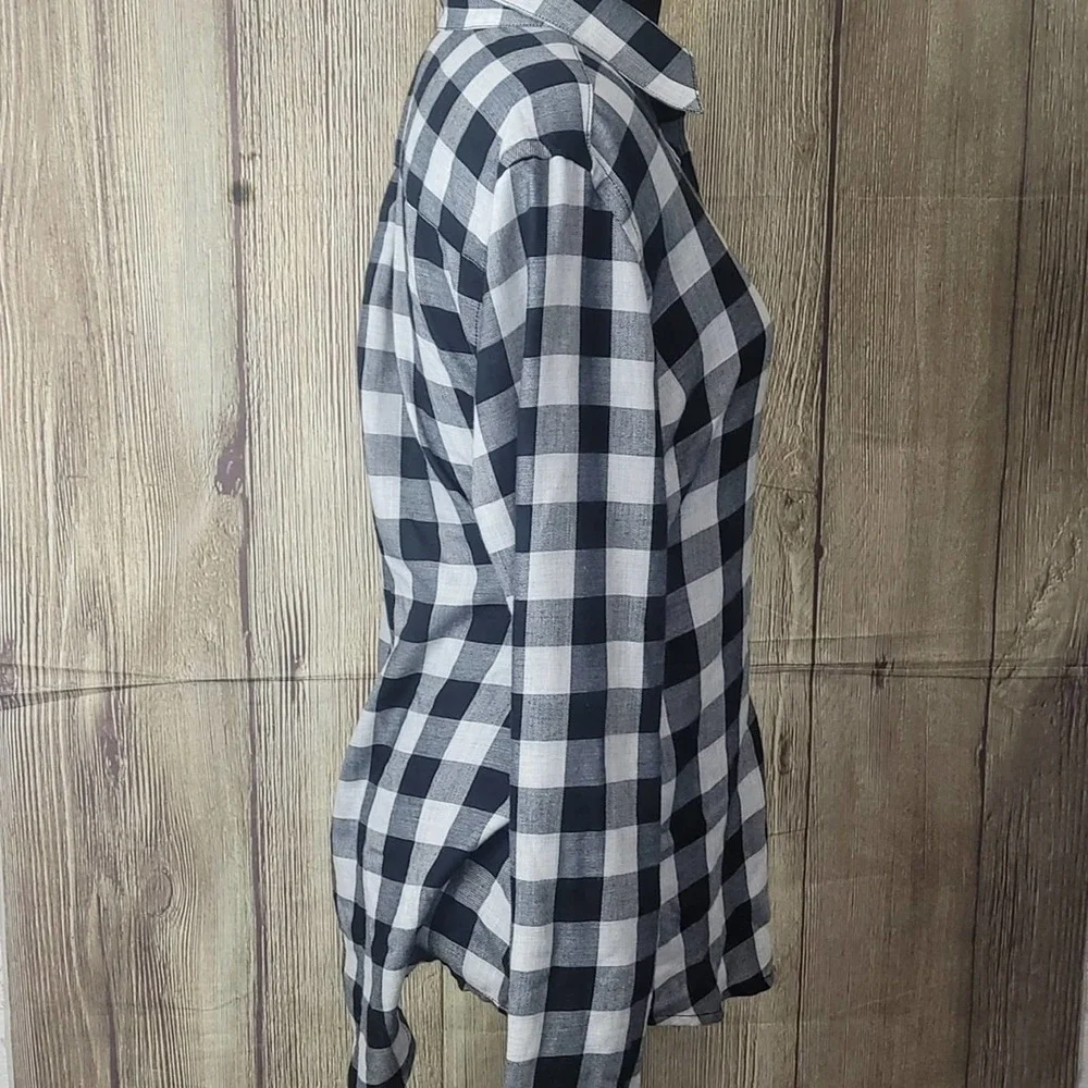 Calvin Klein Plaid Top Womens Sz S/P/CH Black White - Picture 3 of 8